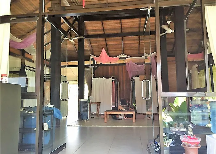ゲストハウス Kampung 2*